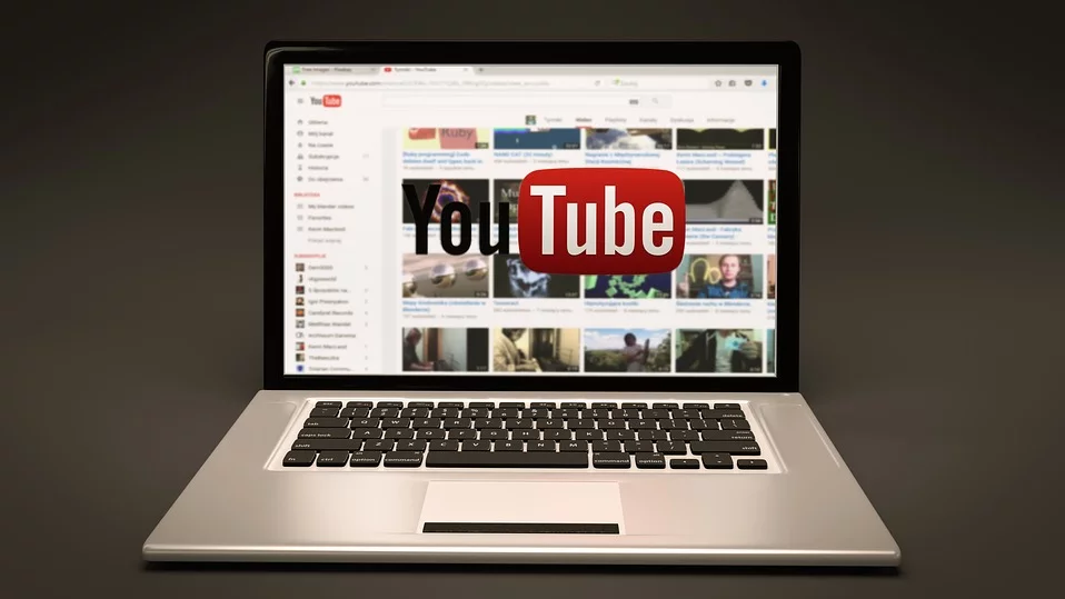 image-of-youtube-screen-on-laptop